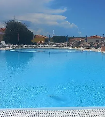Apartament Surf House Mirice *