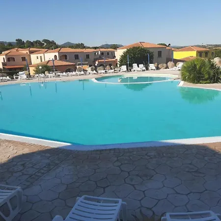 Apartment Surf House Mirice Vignola Mare