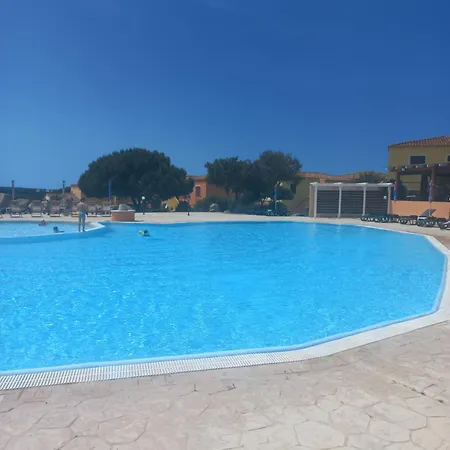 Surf House Mirice * Vignola Mare