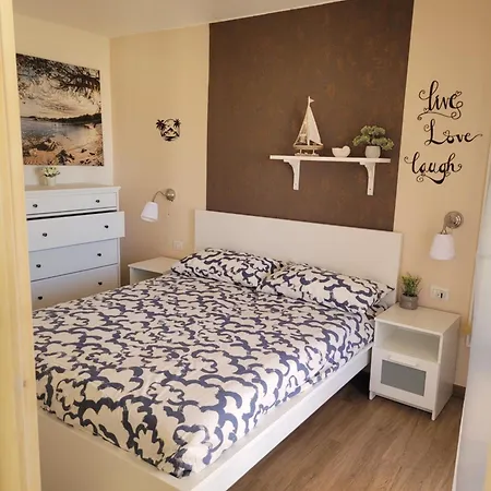 Surf House Mirice Apartment *