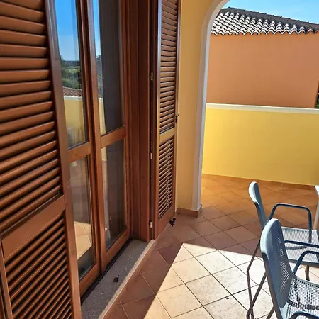 Surf House Mirice Apartment *